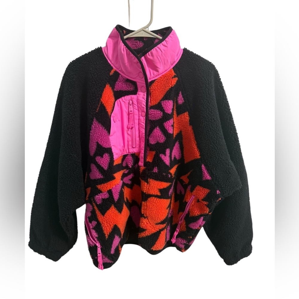 Free People Hit the Slopes Printed Fleece Heart Pattern Valentines Day